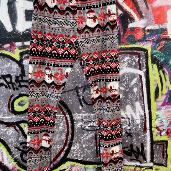 No Boundaries Pants - Festive Snowman Leggings size m